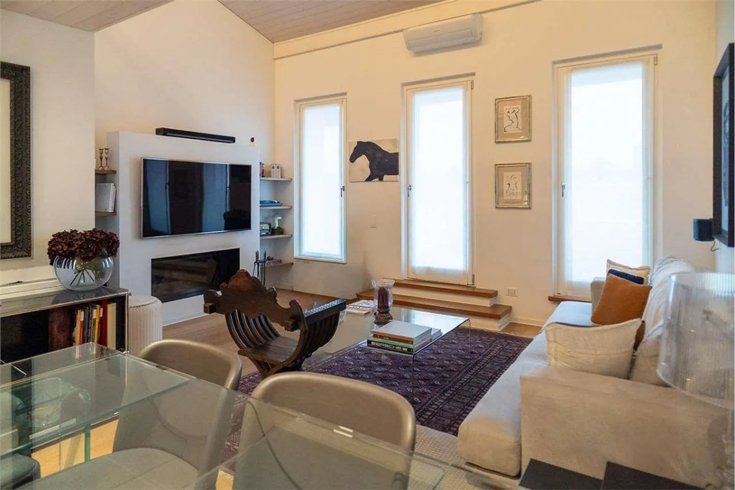 Melide : maison historique entièrement rénovée avec goût et élégance - Photo 3 sur 13