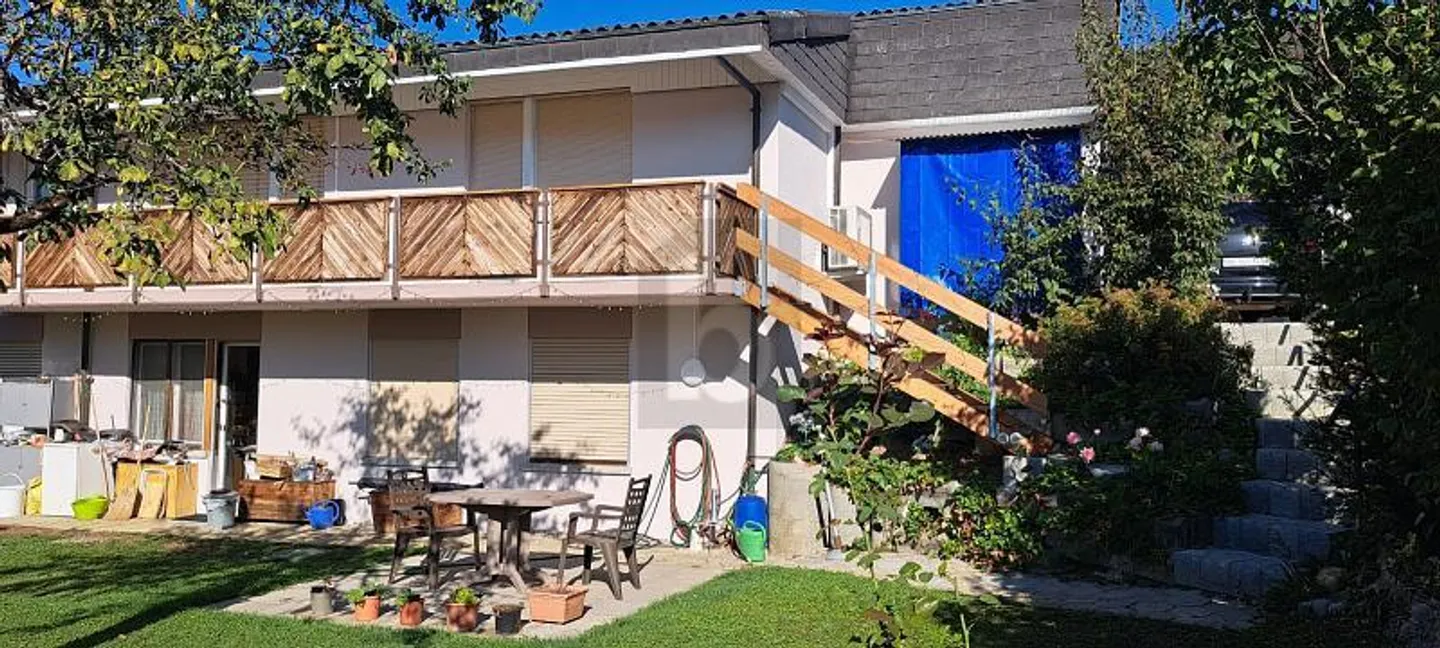 Appartamento ristrutturato con giardino - Foto 3 di 6