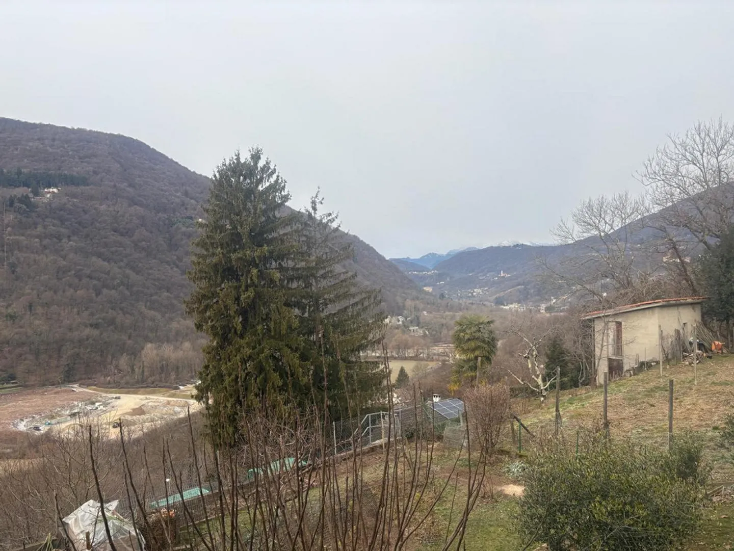 9-Room Villa with Large Garden, Very Quiet, Sunny View - Photo 35 of 36