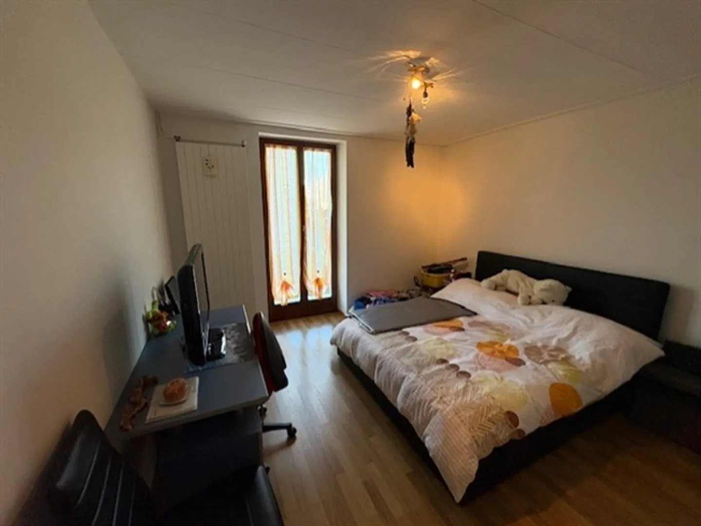 5 1/2-Zimmer-Einfamilienhaus im Ortskern mit Garten und Grillplatz - Foto 16 von 20