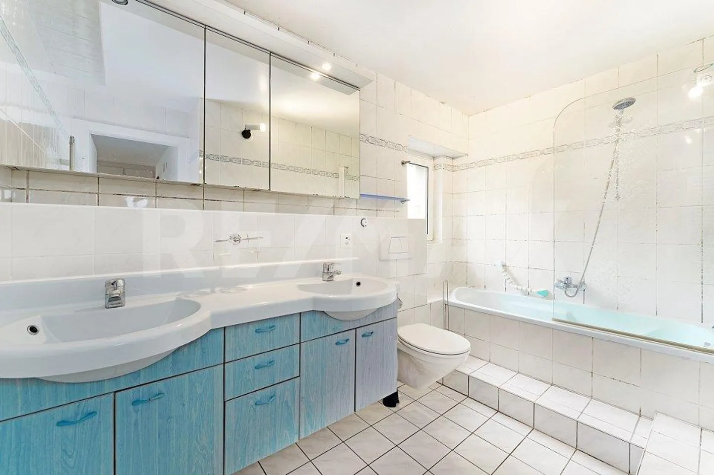 Fort potentiel! 2096 m2 de terrain avec ferme pas classée - Photo 11 sur 13