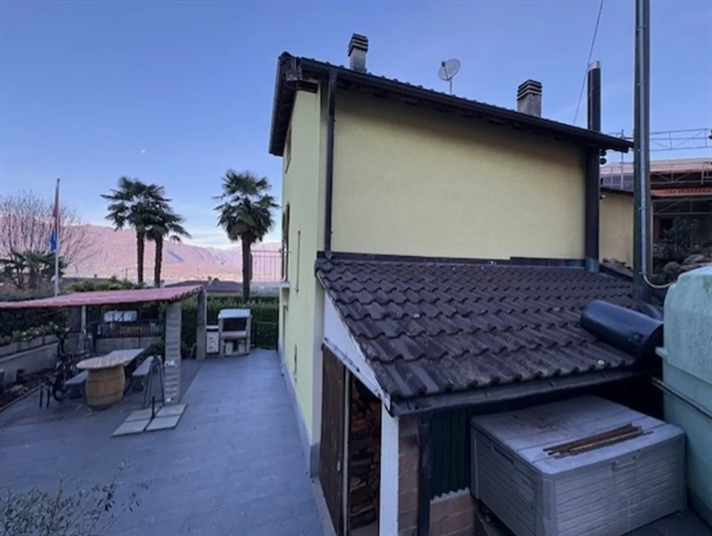 5 1/2-Zimmer-Einfamilienhaus im Ortskern mit Garten und Grillplatz - Foto 4 von 20