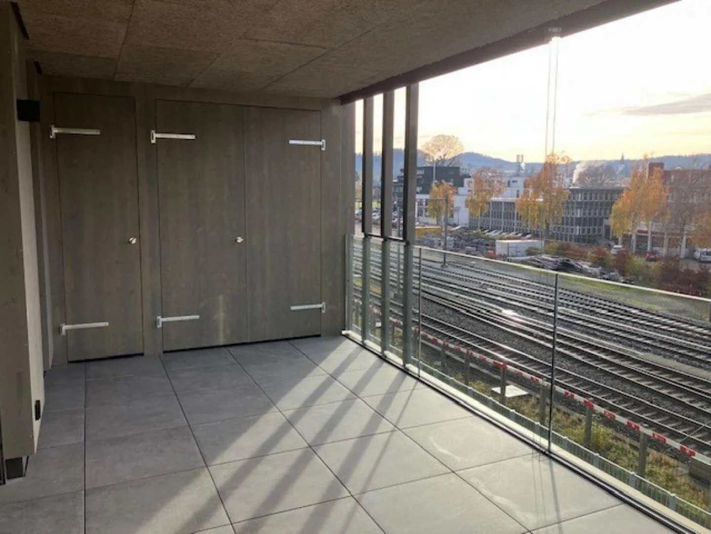 ERSTVERMIETUNG - LUXURIÖSE UND SEHR GERÄUMIGE MAISONETTE! - Foto 9 von 13