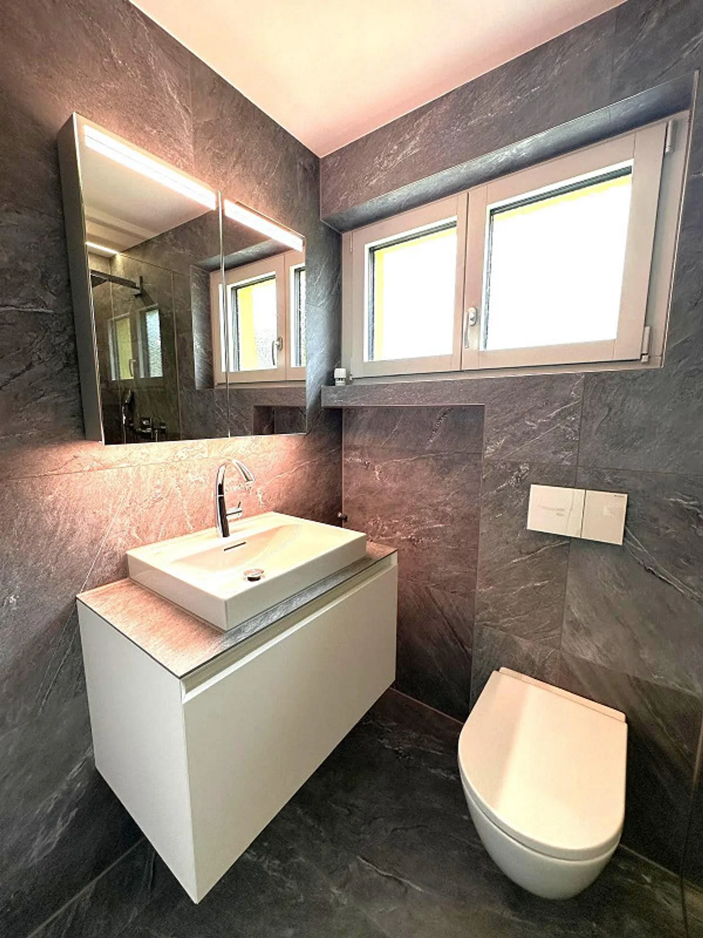 Freshly renovated 4.5-room semi-detached house with a large garden to enjoy - Photo 12 of 27