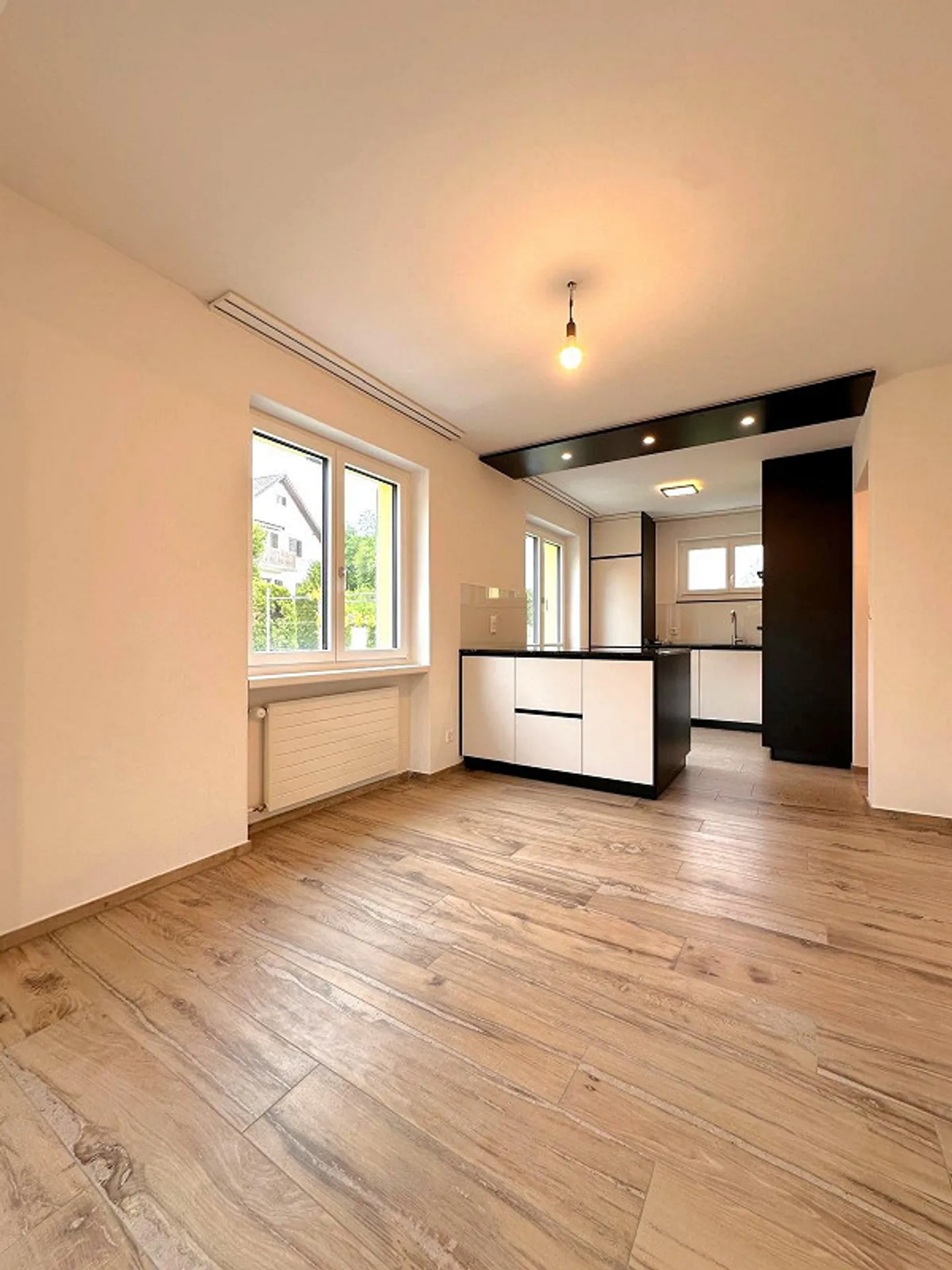 Freshly renovated 4.5-room semi-detached house with a large garden to enjoy - Photo 8 of 27