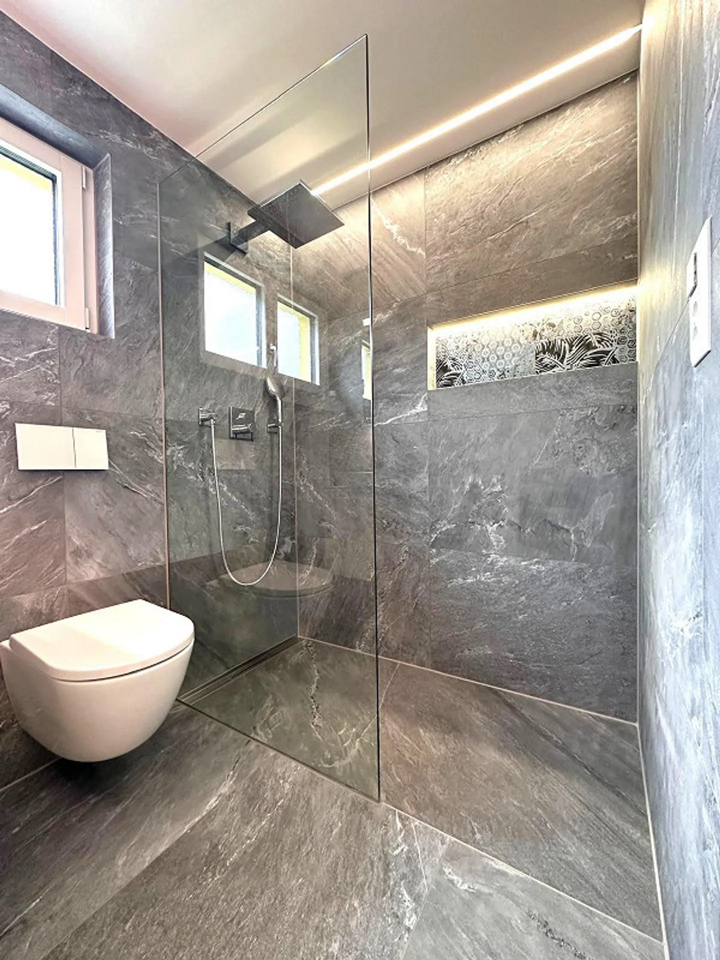 Freshly renovated 4.5-room semi-detached house with a large garden to enjoy - Photo 11 of 27