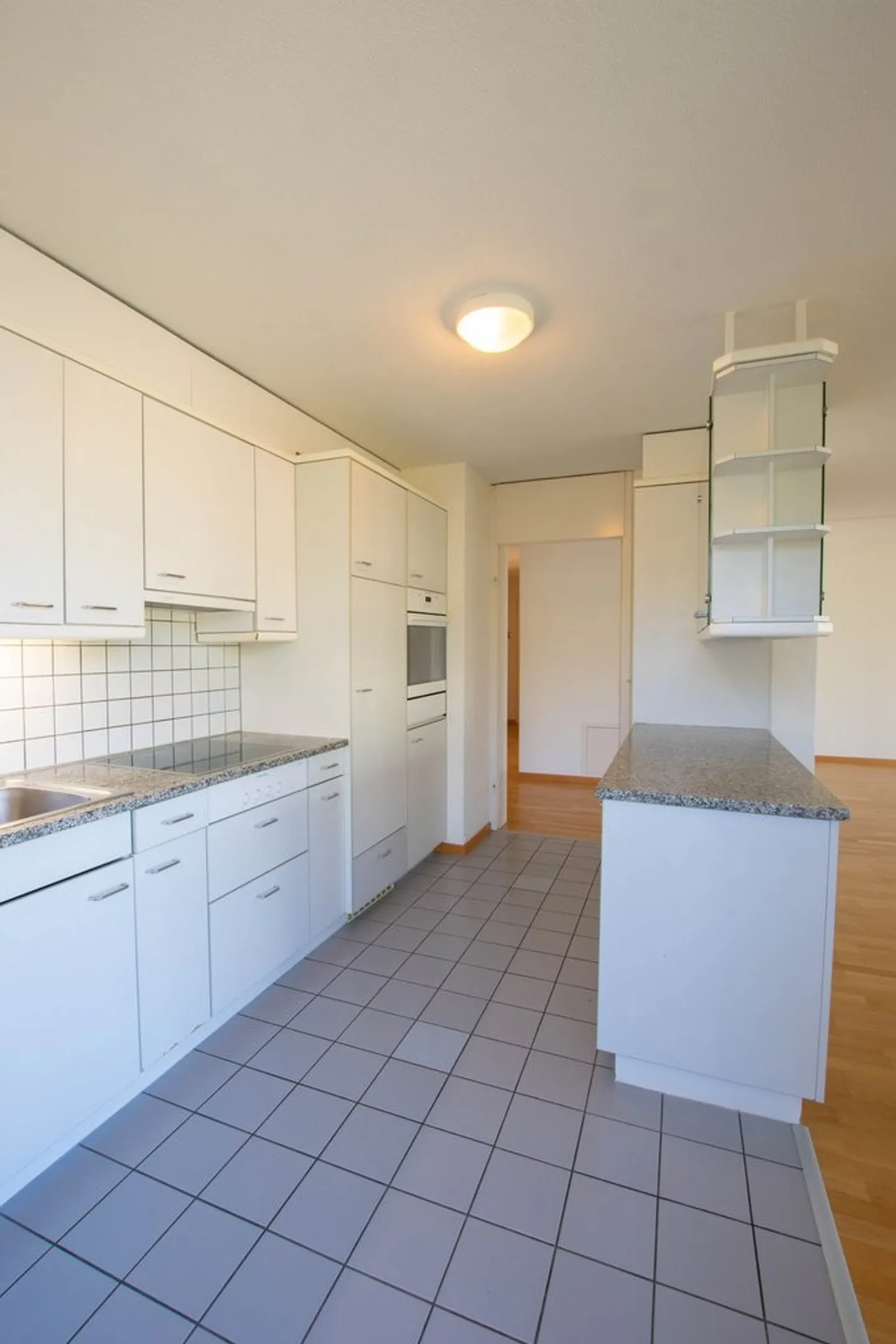 Appartement spacieux 4.5 pièces - Photo 1 sur 8