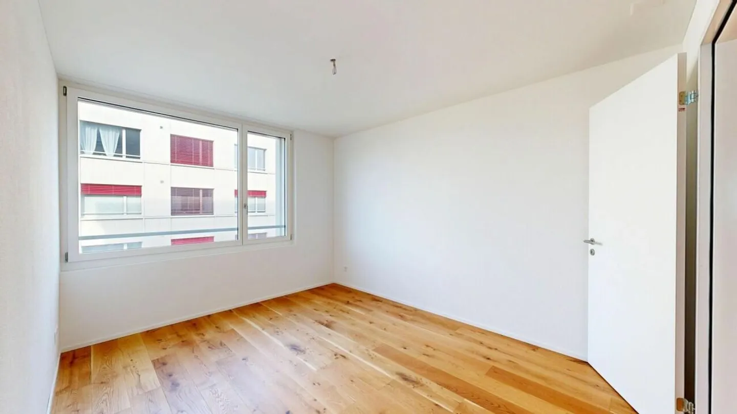 Moderne 4.5-Zimmer-Wohnung in Menziken AG - Stilvoll und Lichtdurchflutet - Foto 7 von 16