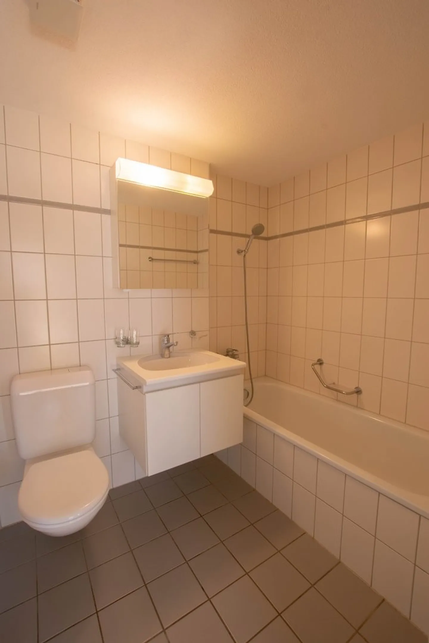 Appartement spacieux 4.5 pièces - Photo 7 sur 8