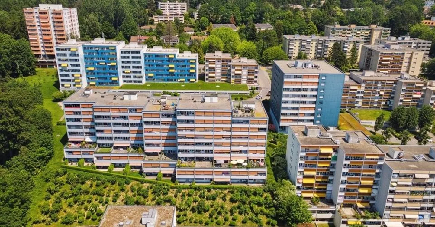 Brauchen Sie einen Parkplatz? - Foto 1 von 2