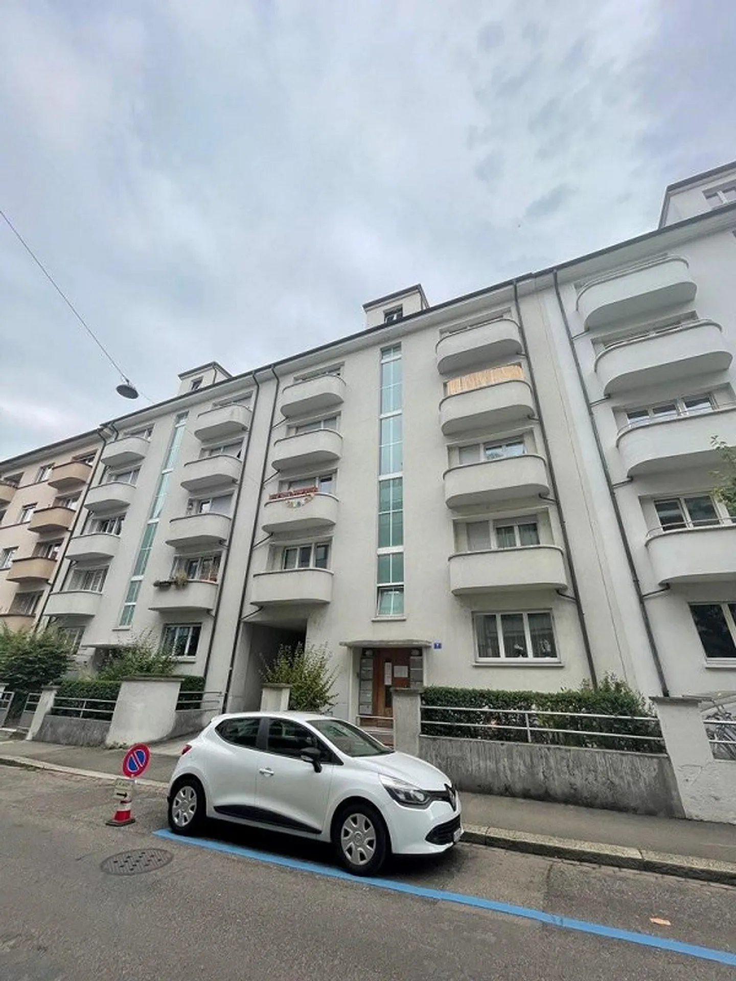 Attractive 2-room apartment with Rhine view - Photo 1 of 7