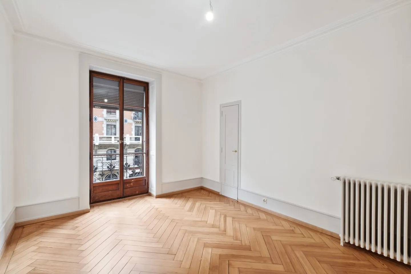 Your new home in the heart of Geneva! - Photo 5 of 5