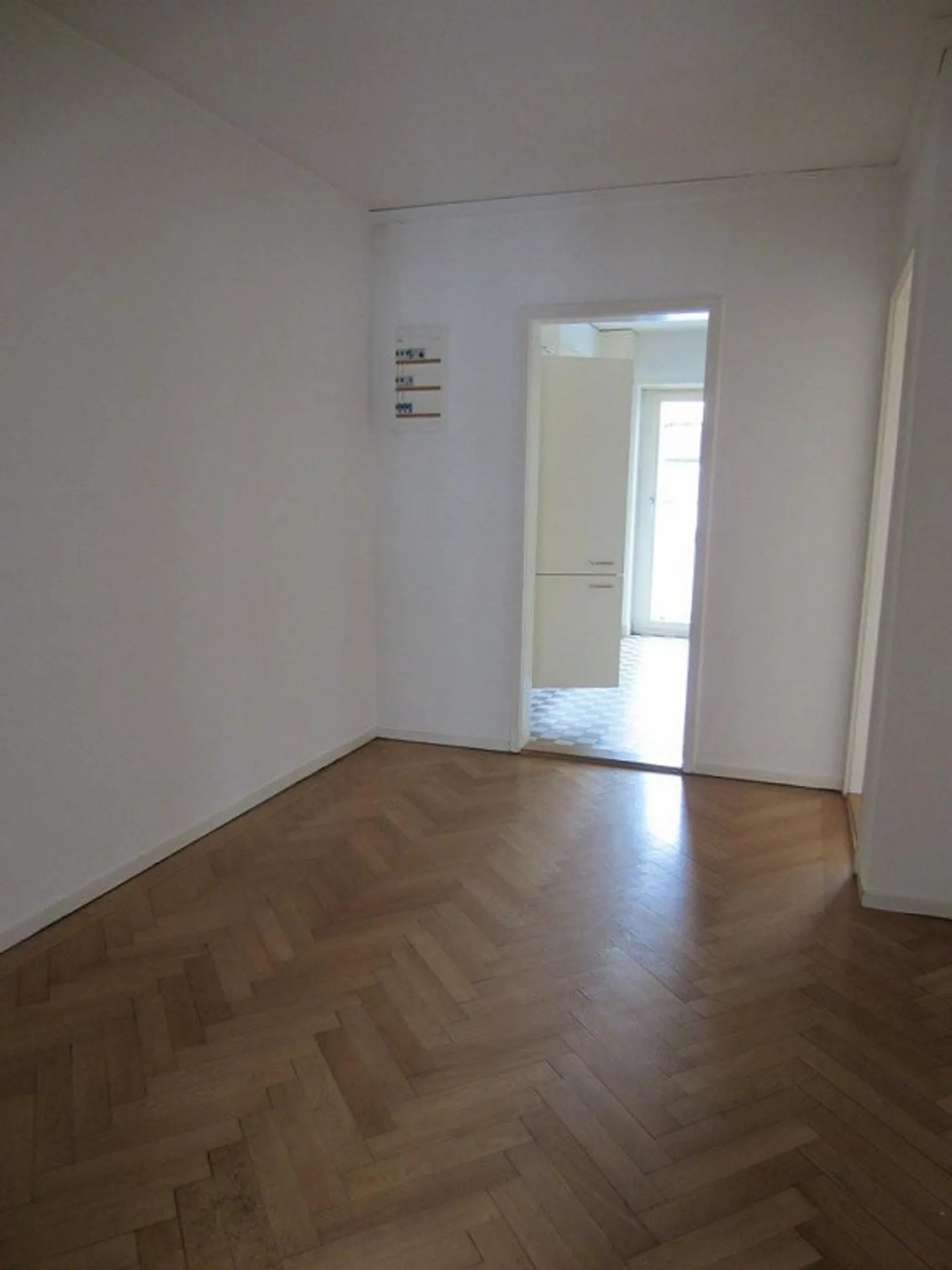 Attractive 2-room apartment with Rhine view - Photo 3 of 7