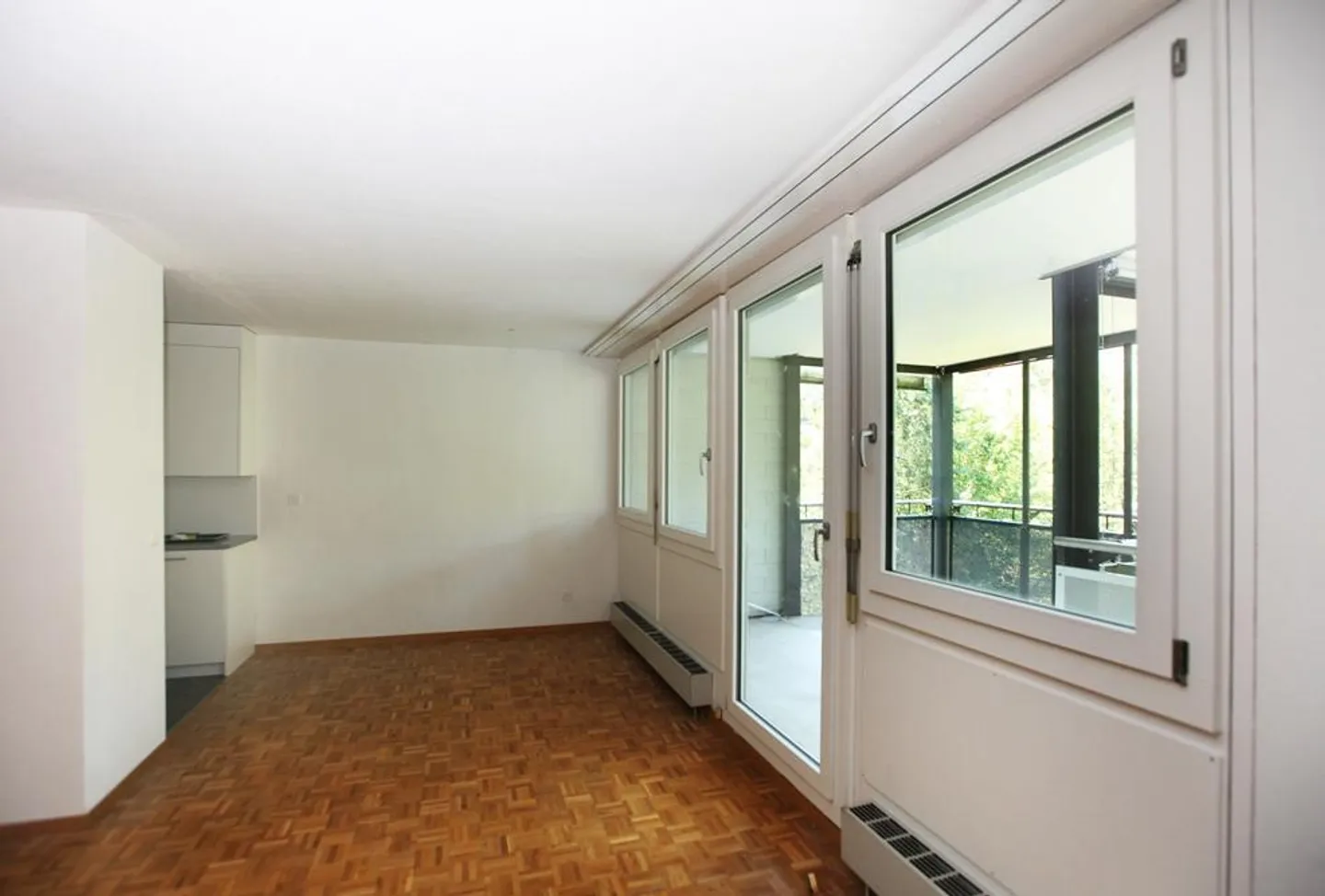 Well-located apartment in Zurich - Photo 6 of 7