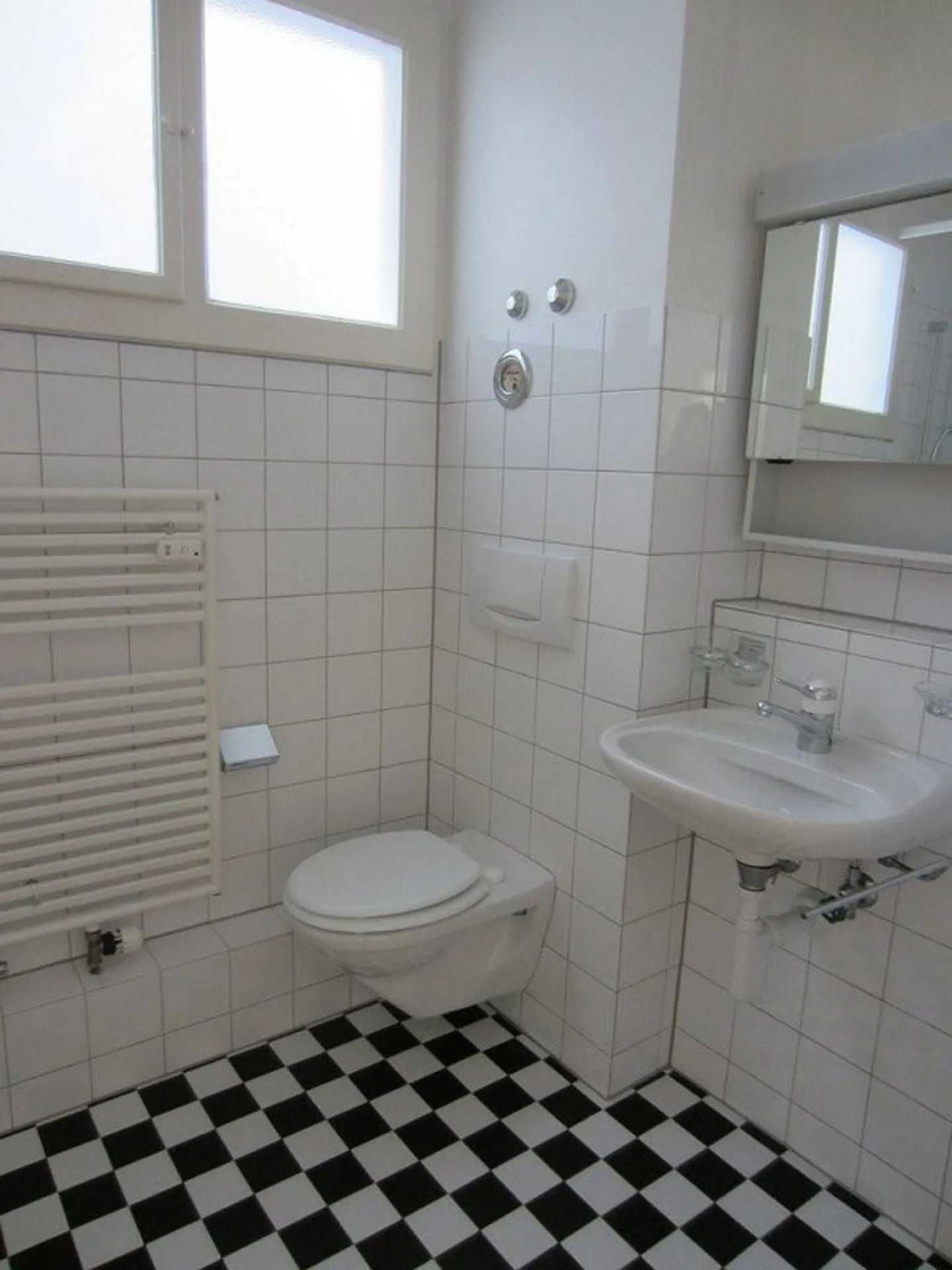 Attractive 2-room apartment with Rhine view - Photo 7 of 7