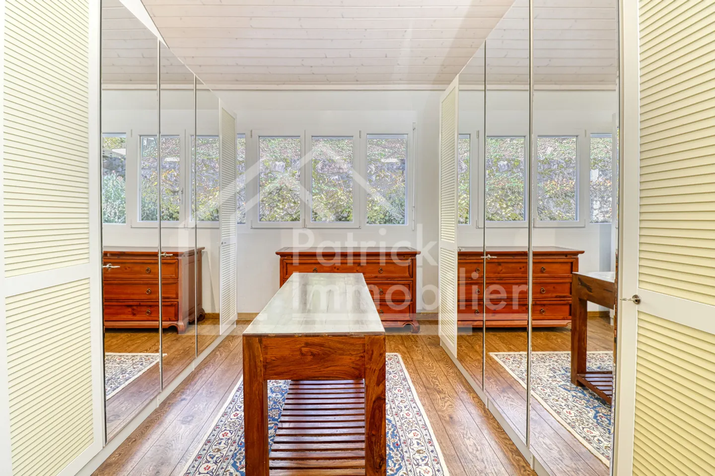 Riviera: twin villa, spacious, terraces, garden, breathtaking lake view - Photo 8 of 13