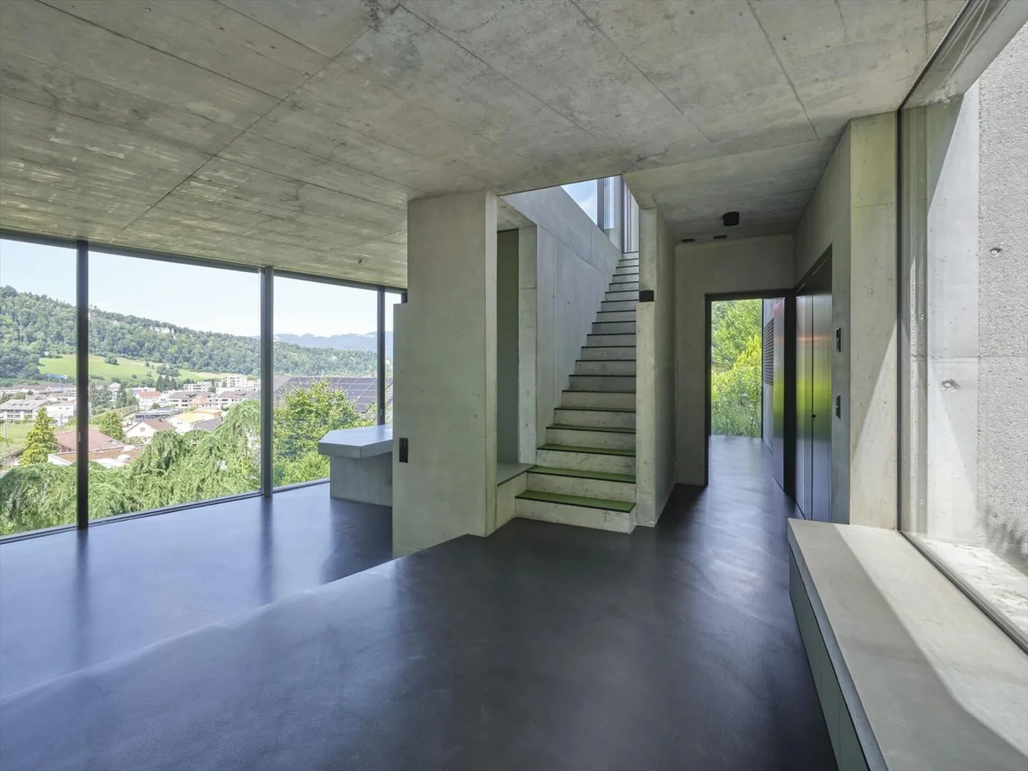 Villa moderna sulla pendenza sopra Aarburg - Foto 5 di 10