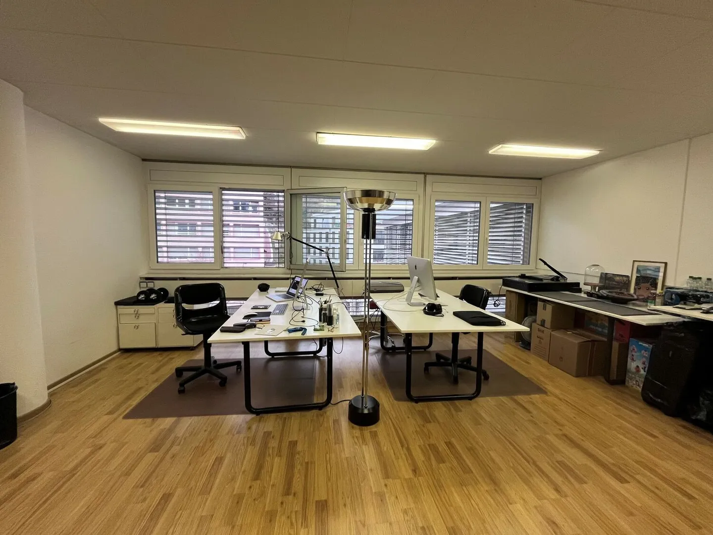 Bureau à louer - Photo 2 sur 9