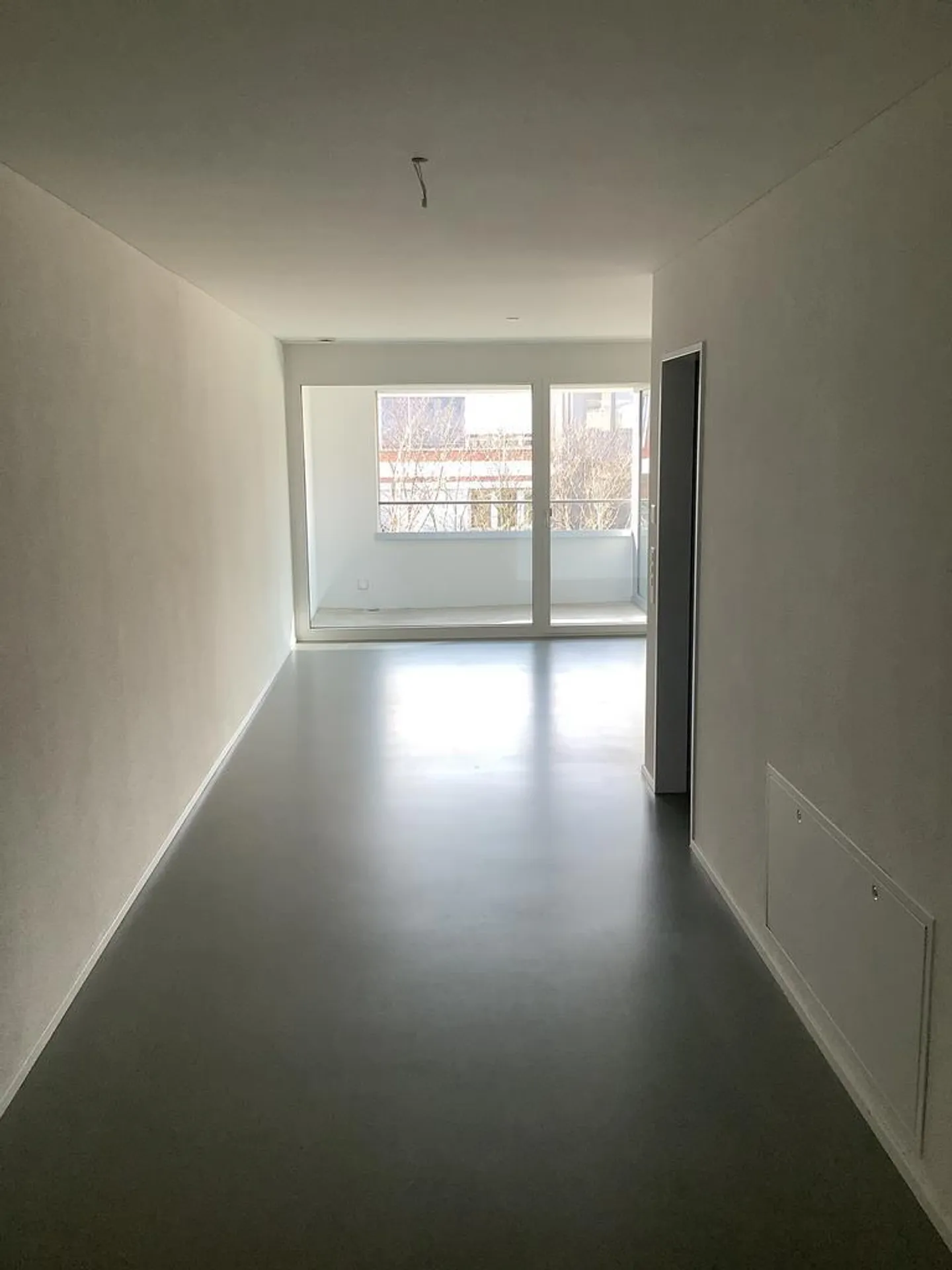 3.5 Room Apartment - Photo 8 of 9