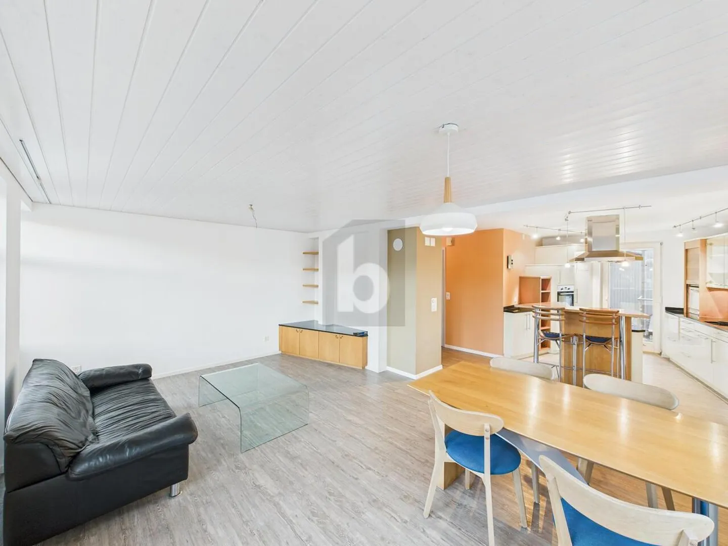 LARGE TERRACE, STYLISH KITCHEN AND BATHROOM - Photo 2 of 6