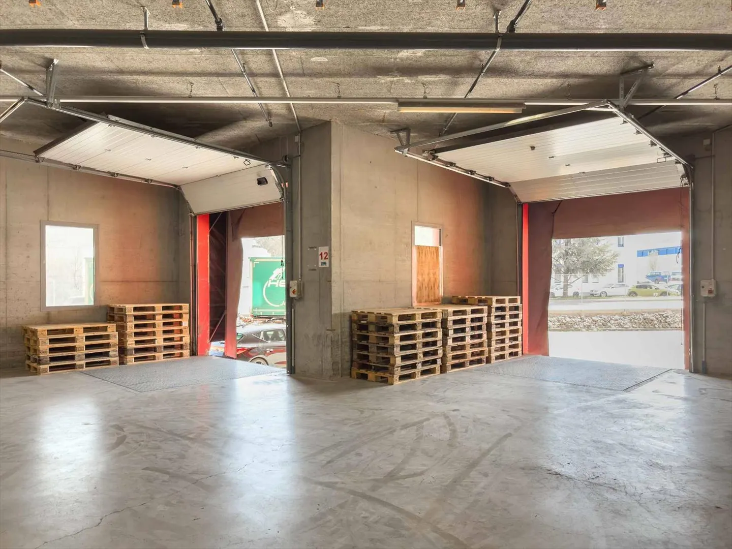 Logistics Warehouse - Rack Fitted - Loading Dock Access - Photo 9 of 12