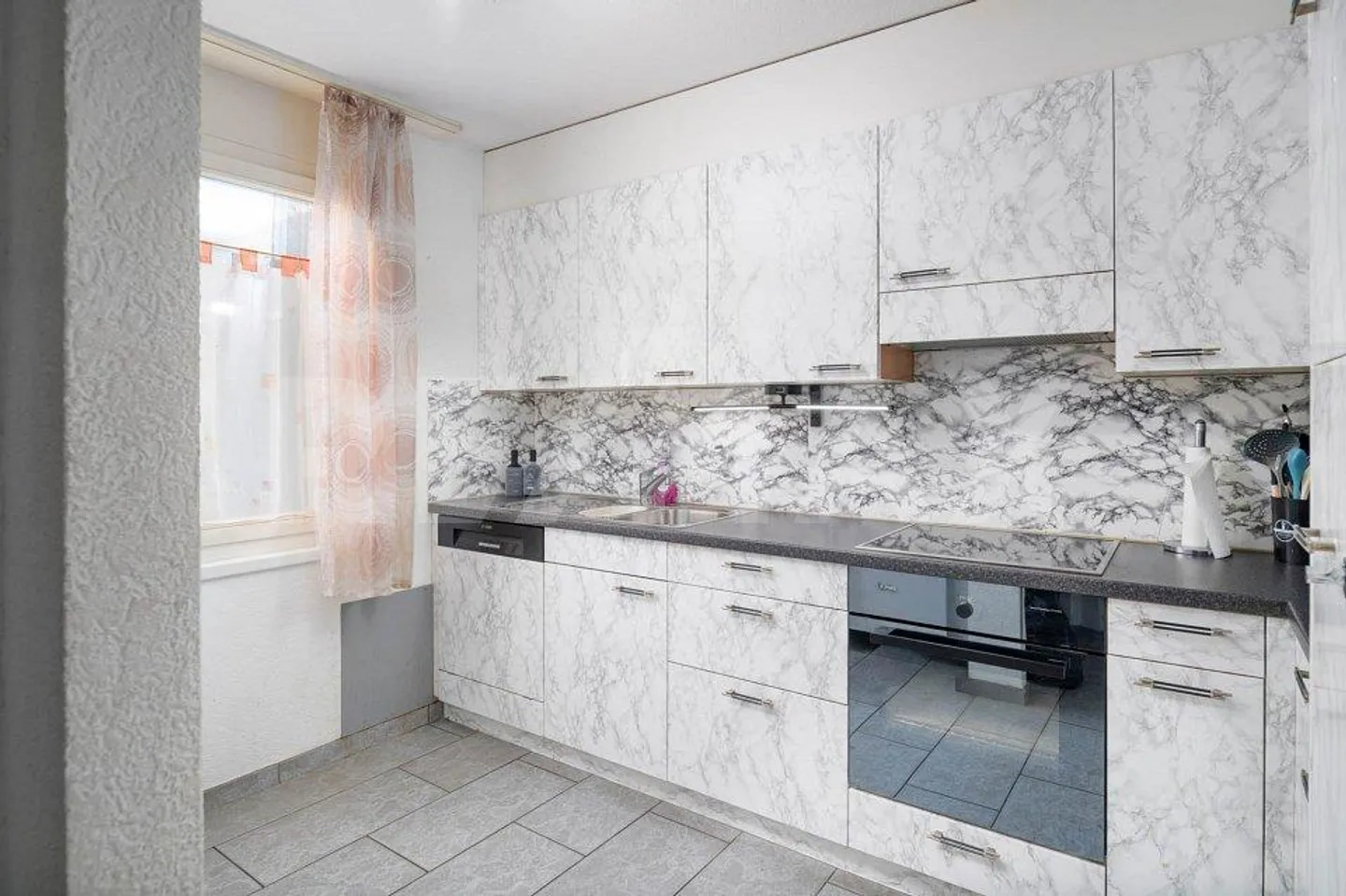 Your family and food center in Villmergen: 5.5 rooms for e... - Photo 5 of 13