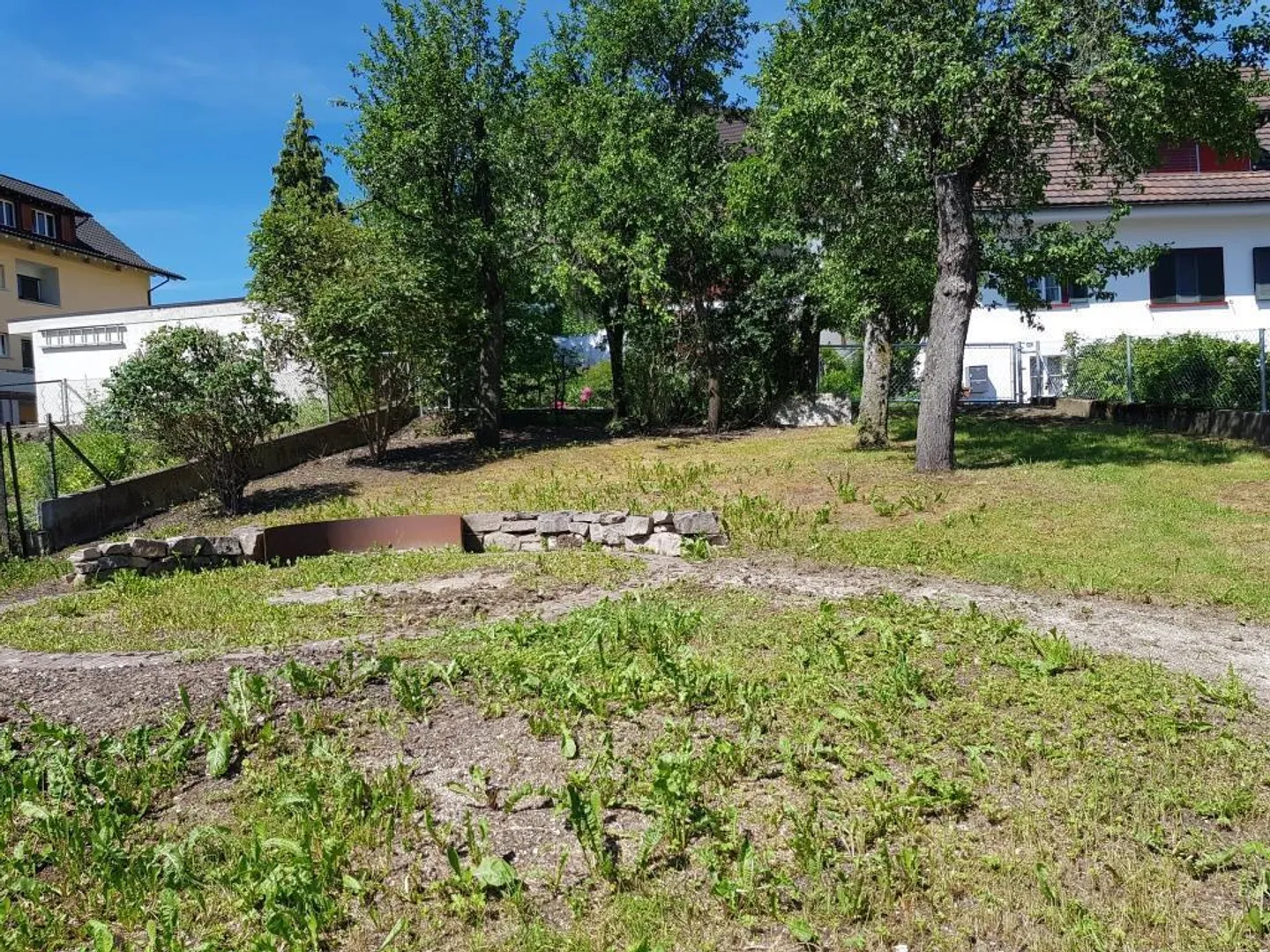 APPARTAMENTO ACCOGLIENTE CON UN GRANDE GIARDINO - Foto 8 di 9