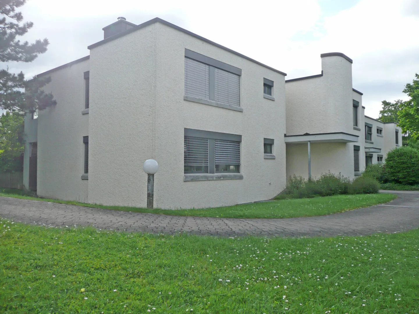 Living in a sunny location - Photo 1 of 5