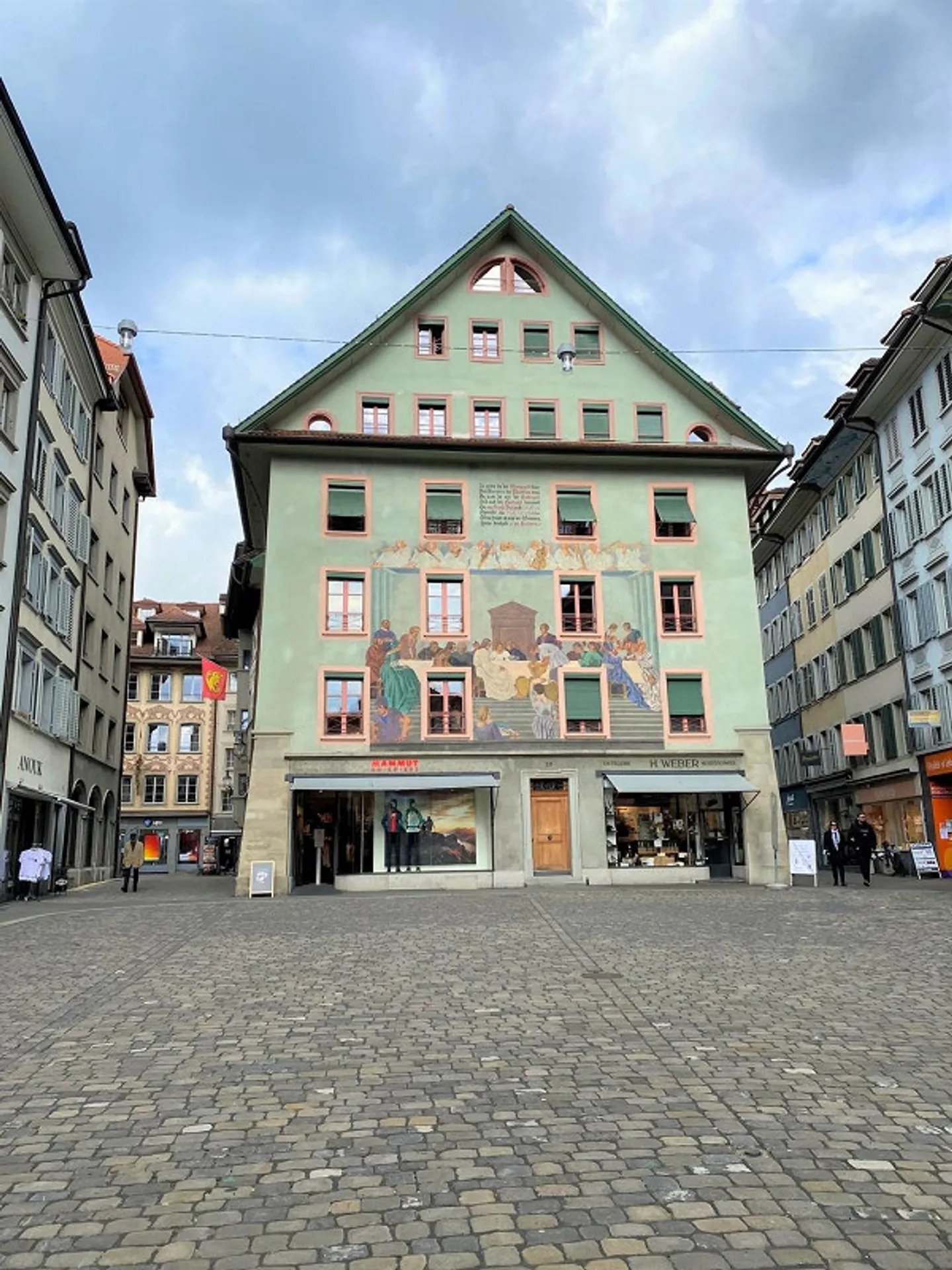 Moderne Maisonette in Luzern - Foto 1 von 12