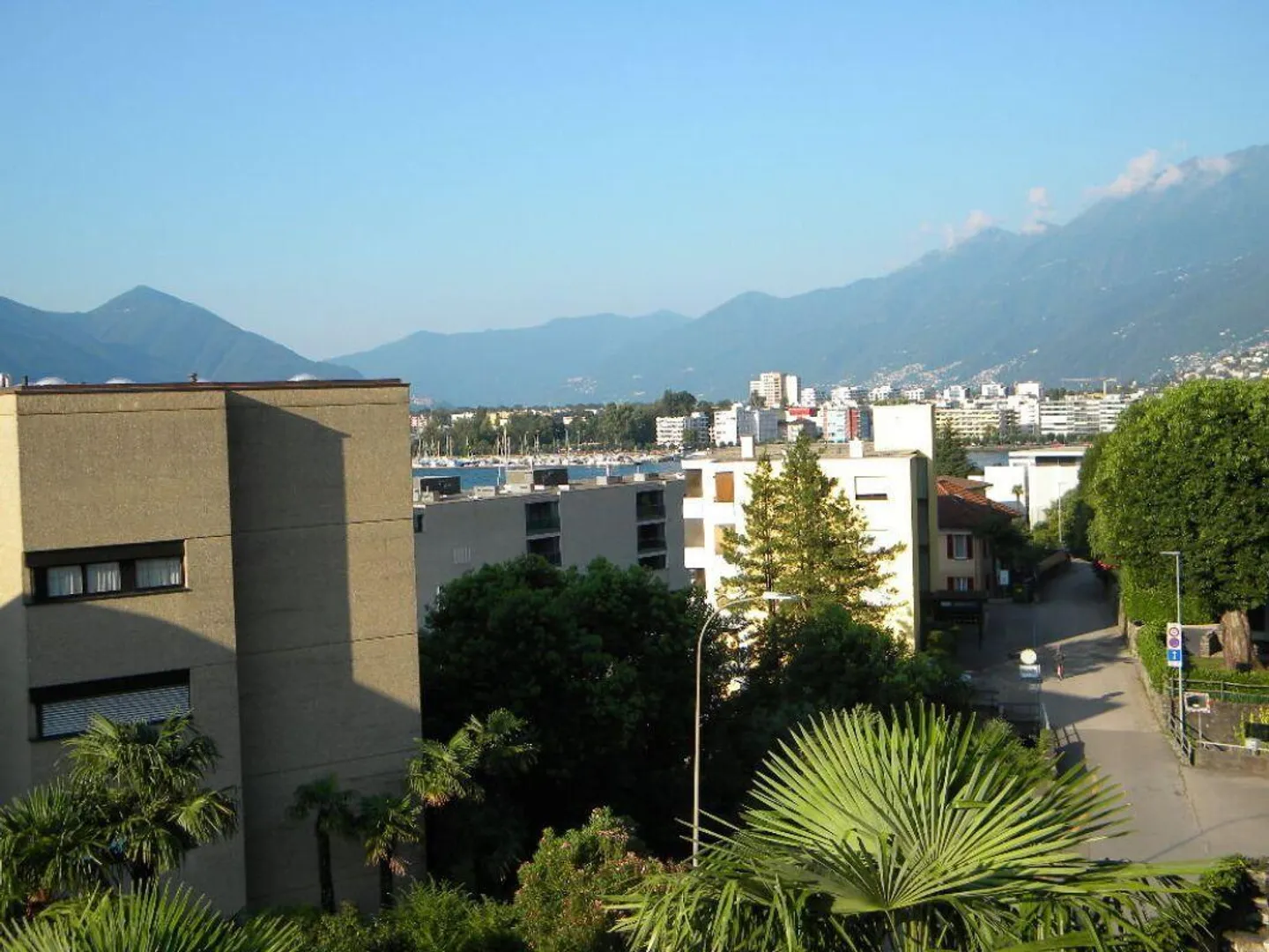 Appartamento Incantevole con Vista Lago - Foto 4 di 8