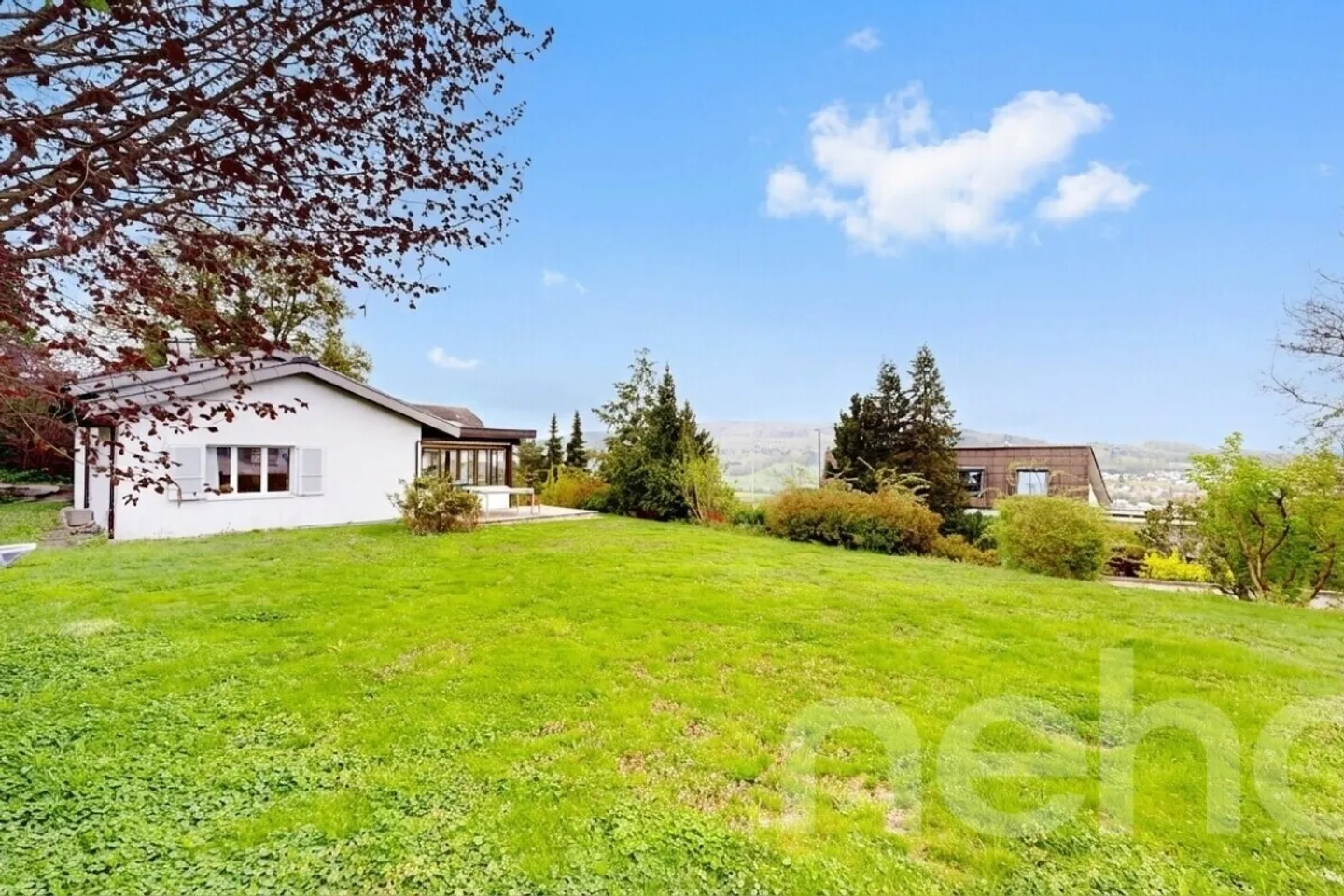Incantevole casa di 4,5 stanze con vista e grande appezzamento - Foto 10 di 12