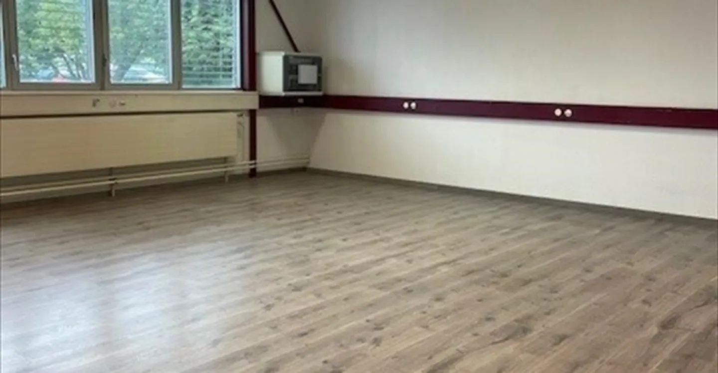 «Bureau» - Photo 7 sur 13