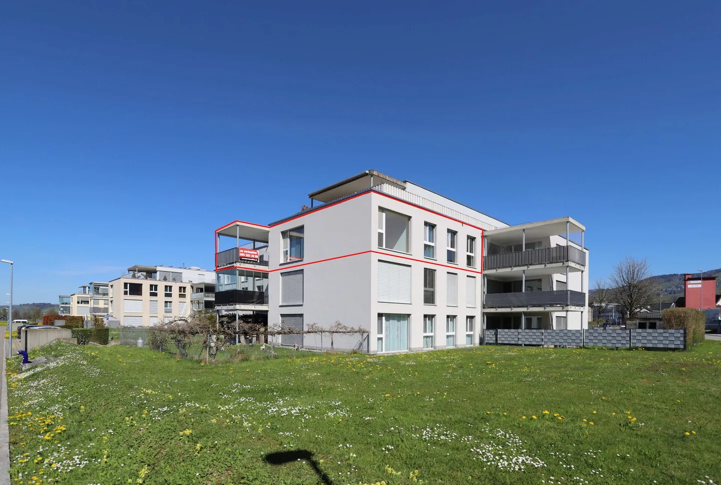 Geräumige Wohnung mit Balkon - Foto 2 von 8