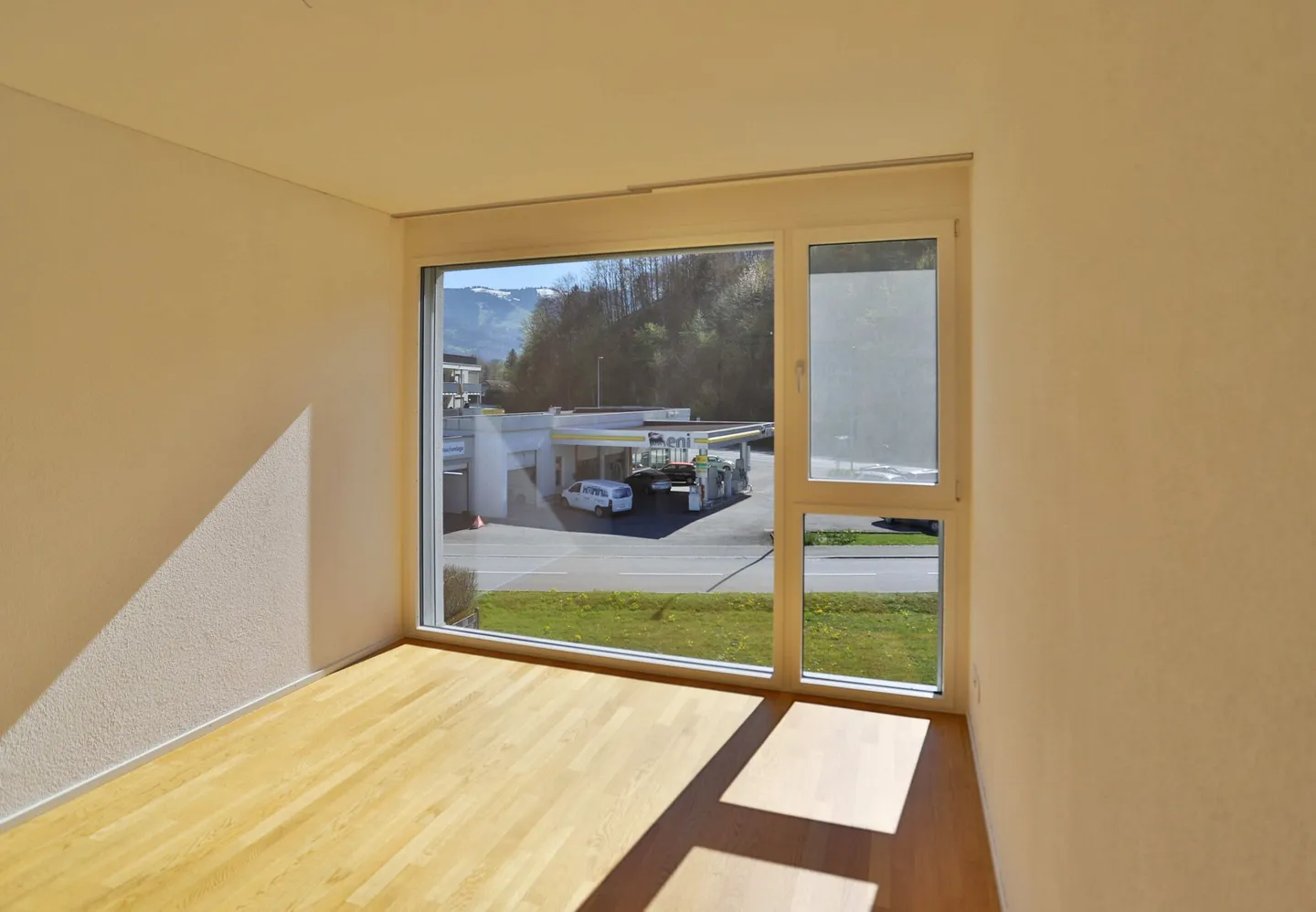 Geräumige Wohnung mit Balkon - Foto 4 von 8