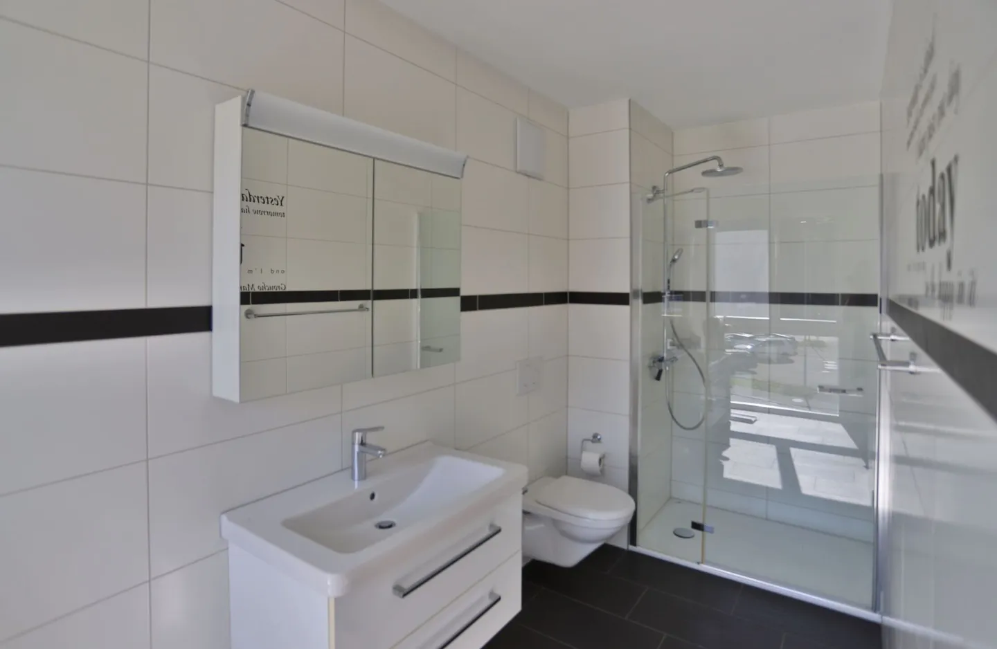 Geräumige Wohnung mit Balkon - Foto 6 von 8