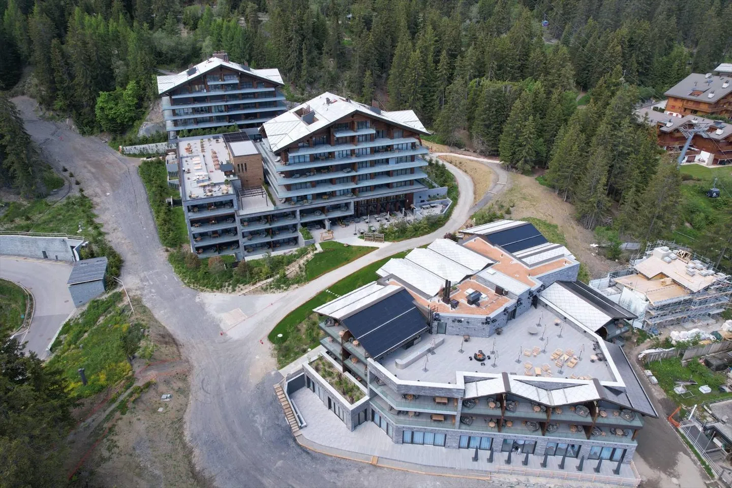 Appartamento di lusso esclusivo con 5 camere al 3° piano - Foto 4 di 5