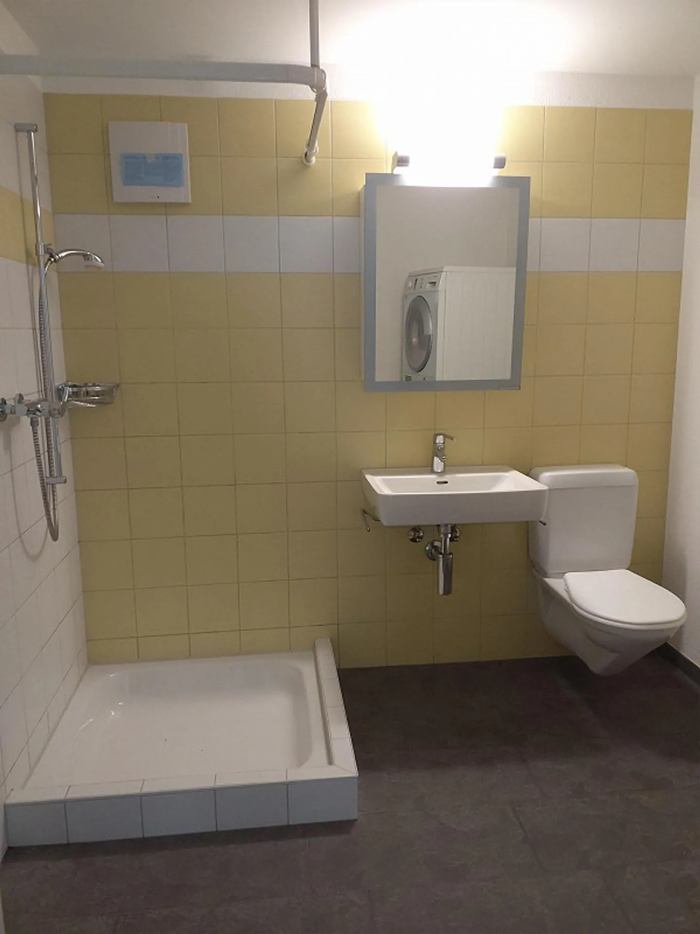 Appartement 2,5 pièces avec coin salon - Photo 4 sur 15