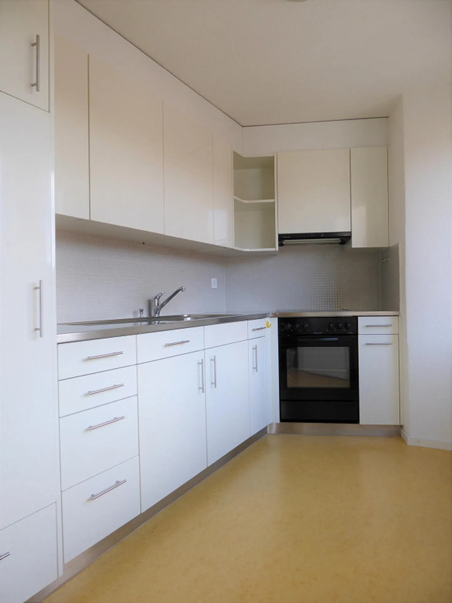 Appartement 2.5 pièces au cœur de la ville d'Aarau - Photo 4 sur 5