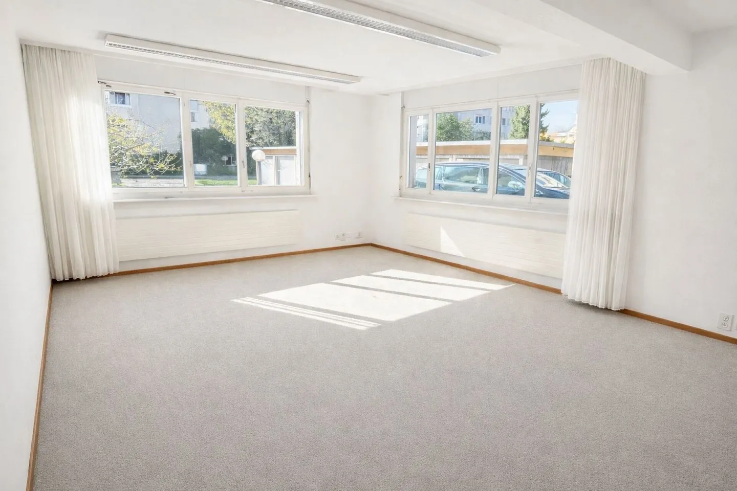 Modern Office Space in Zurich - Photo 1 of 5