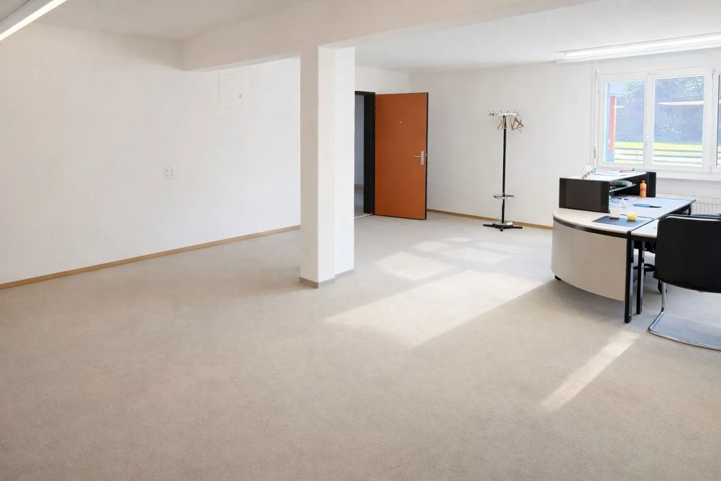 Modern Office Space in Zurich - Photo 3 of 5