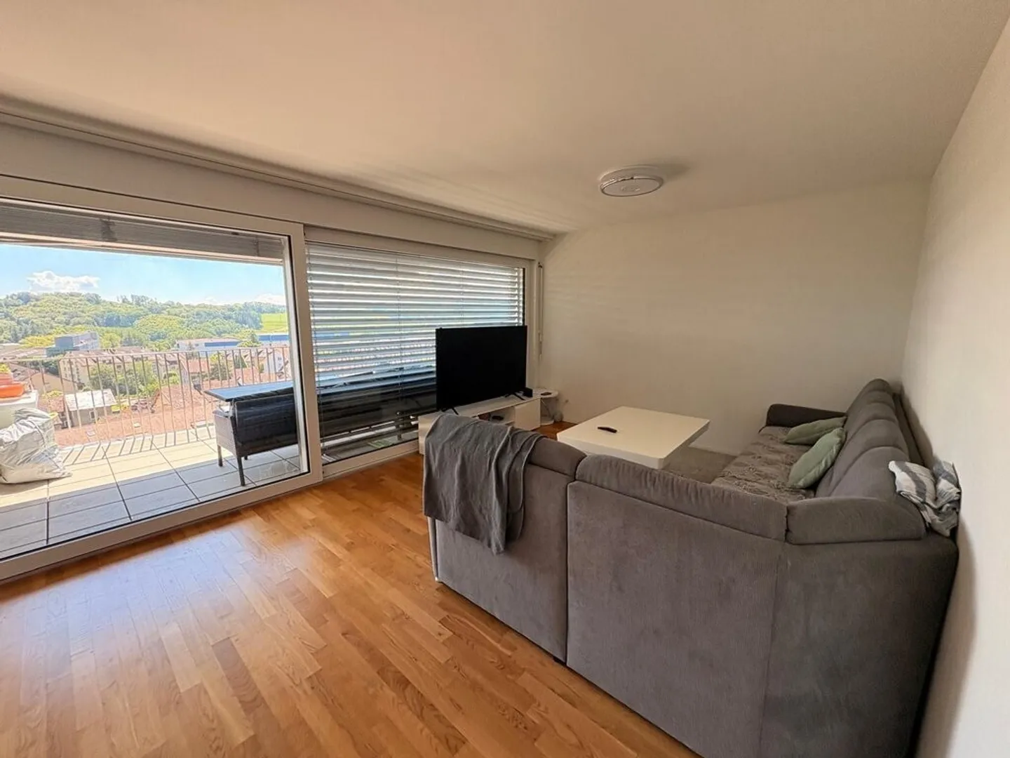 Appartement Charmant avec Balcon - Photo 4 sur 7