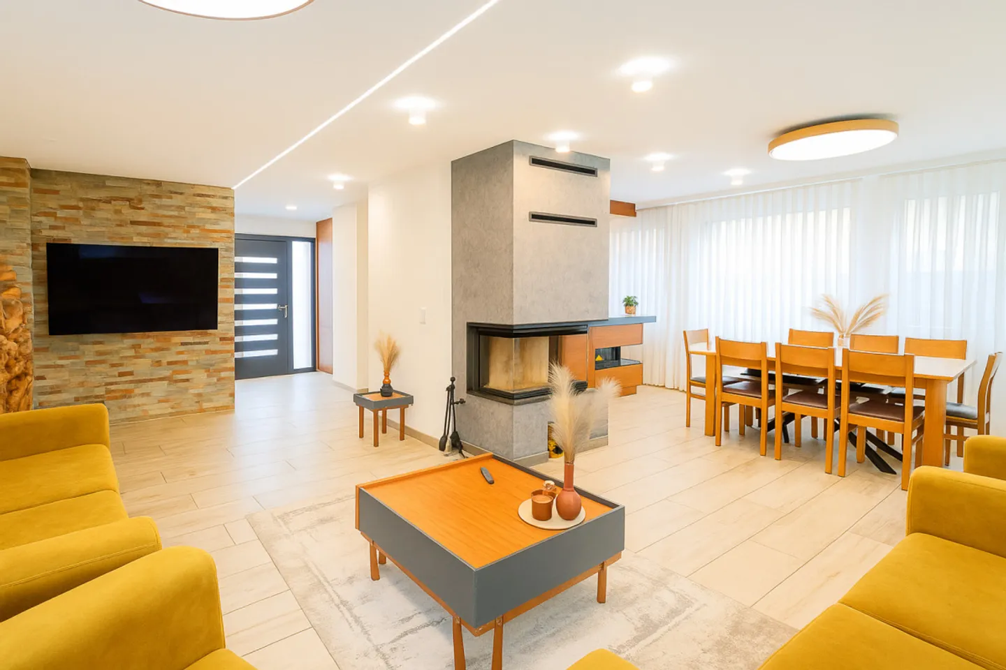 Villa esclusiva con terrazza panoramica e piscina riscaldata - un rifugio di pace ed eleganza - Foto 1 di 22