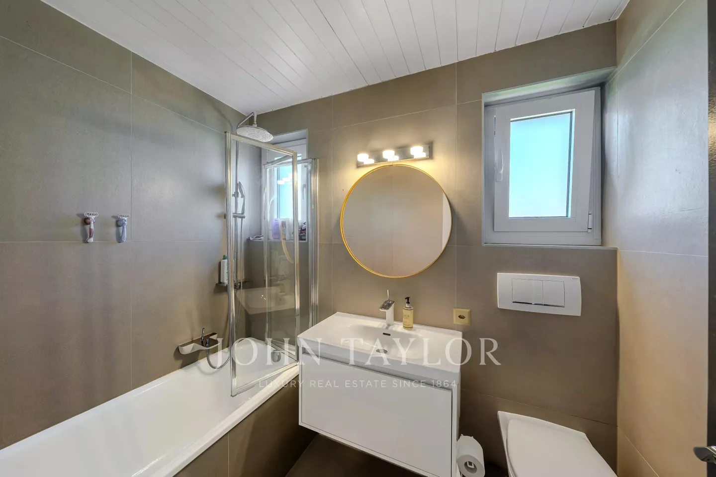 Villa individuelle avec vue panoramique sur le lac Léman - Foto 7 di 12