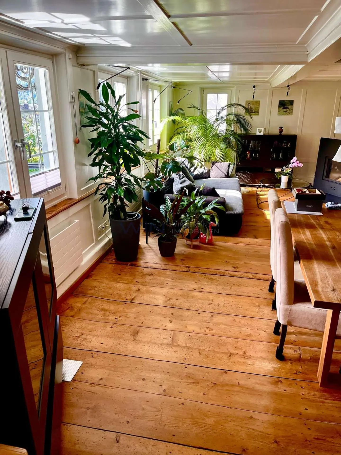 Modern Family Home in Mollis - Photo 4 of 6