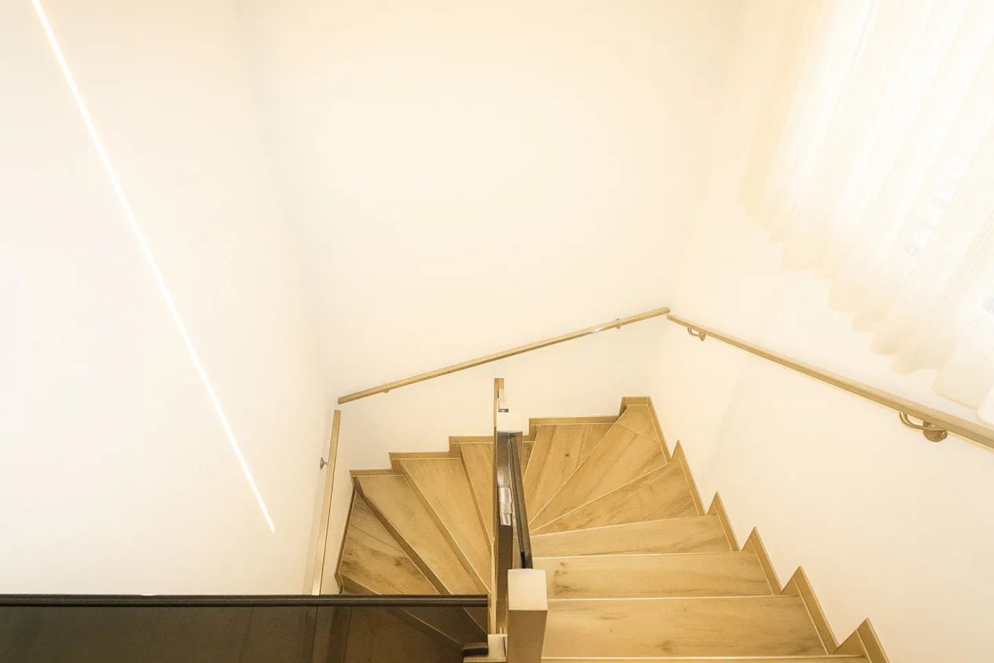 Villa esclusiva con terrazza panoramica e piscina riscaldata - un rifugio di pace ed eleganza - Foto 11 di 22