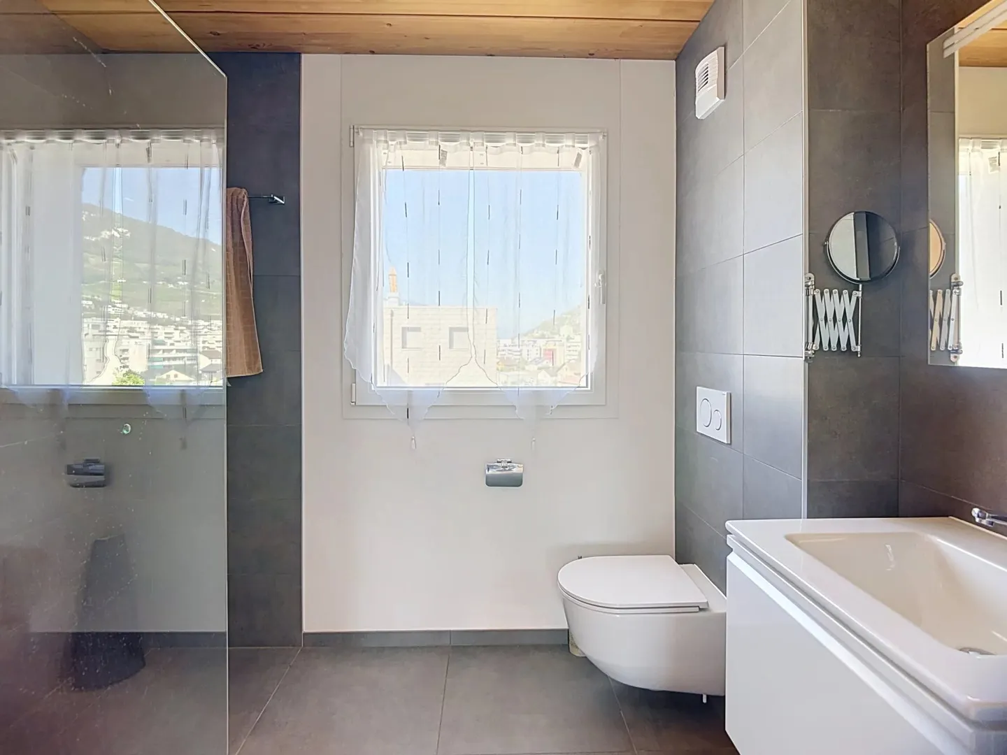 Sierre | Magnificent recent 4.5 room duplex penthouse - Photo 15 of 15