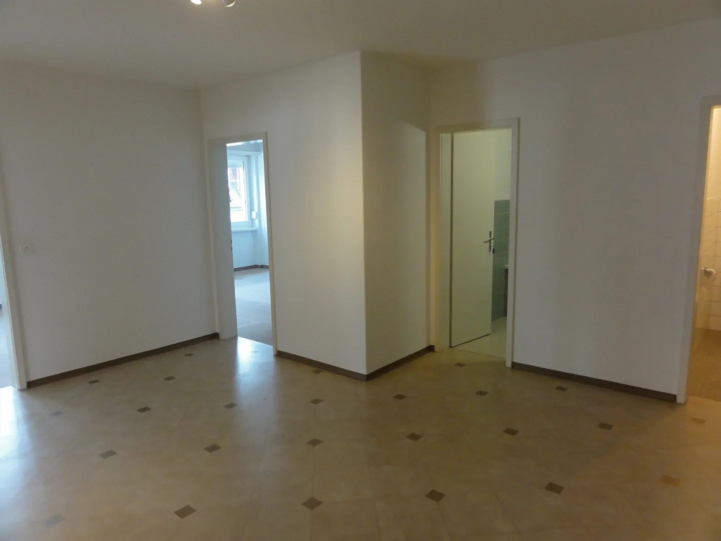 Bright, cozy apartment in the city center with elevator - Photo 9 of 11
