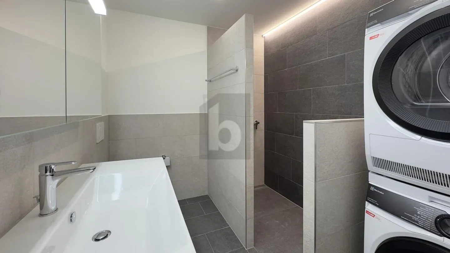 Modernes Apartment mit Bergsicht - Foto 5 von 6