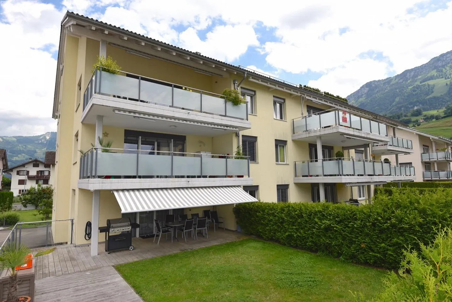 4.5 Zimmer Wohnung mit herrlicher Aussicht - Foto 2 von 8