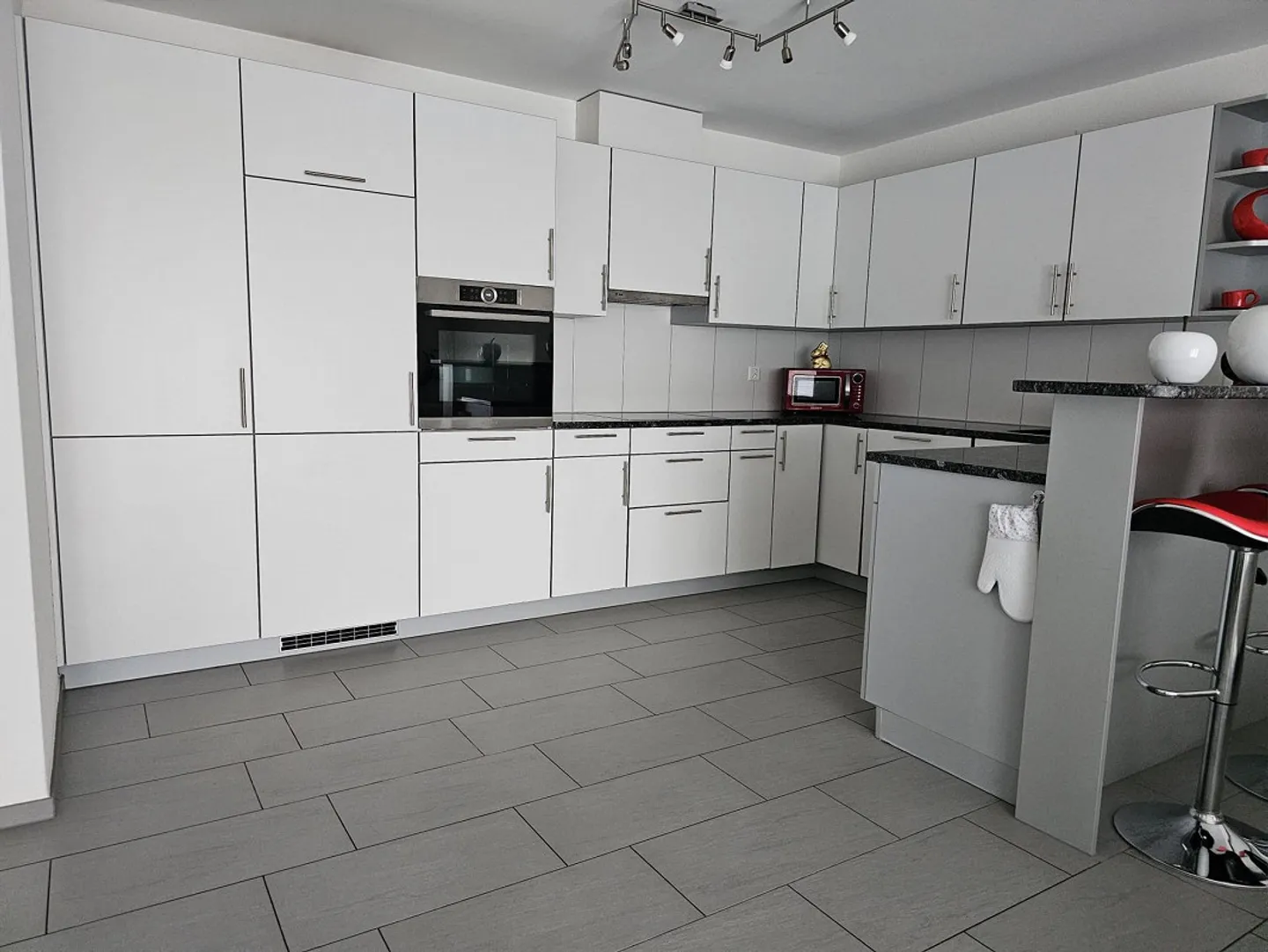 4.5 Zimmer Wohnung mit herrlicher Aussicht - Foto 3 von 8